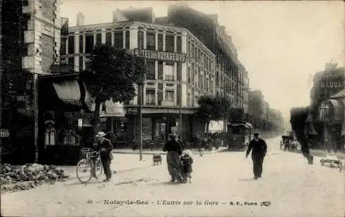 Ak Noisy-le-Sec Seine Saint Denis, Eingang über den Bahnhof