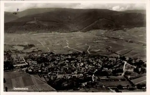 Ak Deidesheim in der Pfalz, Fliegeraufnahme