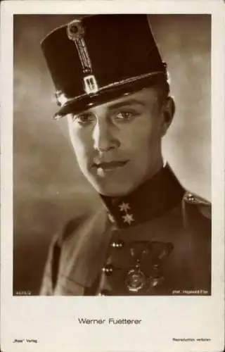 Ak Schauspieler Werner Fuetterer, Portrait, Uniform