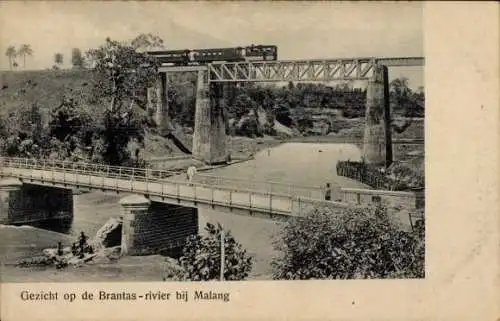 Ak Malang Java Indonesië, Gezicht op de Brantas-rivier