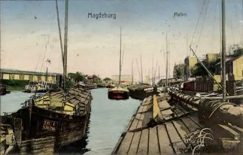 Ak Magdeburg an der Elbe, Hafen, Boot