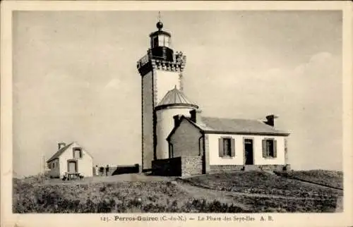 Ak Perros Guirec Côtes-d’Armor, Le Phare des Sept-Iles