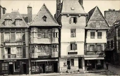 Ak Lannion Côtes d'Armor, Vieilles Maisons, Place du Centre