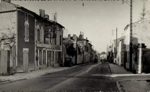 Ak Beauvoir-sur-Niort Deux Sèvres, Rue de la Poste