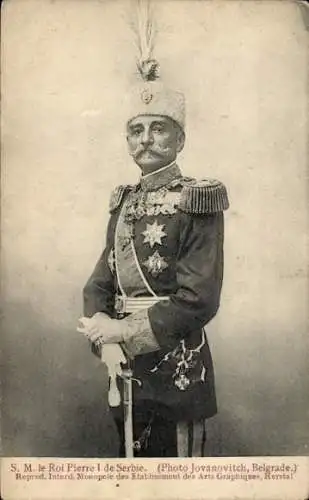 Ak König Peter I. von Serbien, Standportrait in Paradeuniform