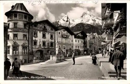 Ak Berchtesgaden in Oberbayern, Marktplatz, Brunnen, Watzmann