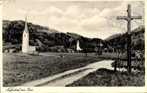 Ak Nußdorf am Inn Oberbayern, Gesamtansicht, Kreuz