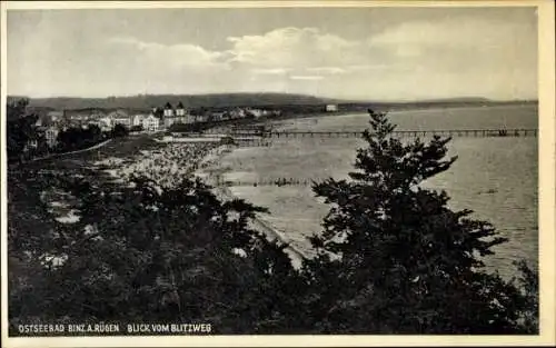 Ak Seebad Binz auf Rügen, Blick vom Blitzweg, Strand