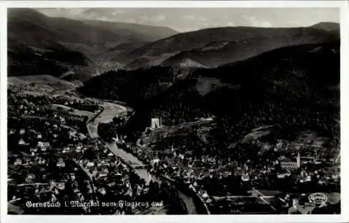 Ak Gernsbach im Murgtal Schwarzwald, Fliegeraufnahme