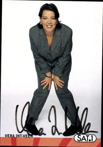 Ak Moderatorin Vera Int-Veen, Portrait, Autogramm