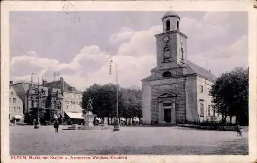 Ak Husum in Nordfriesland, Kirche, Markt, Amussen Woldsen Brunnen