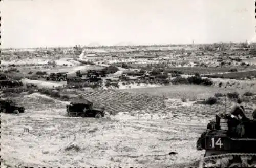 Foto Fremdenlegion in Vietnam, Transport von Material für die Operation nach Phu Hoa