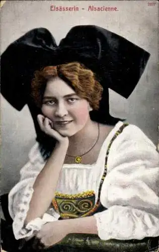 Ak Elsässerin, Alsacienne, Frau in traditioneller Tracht, Portrait