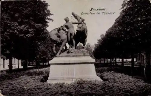 CPA Bruxelles Bruxelles, Dompteur de Chevaux