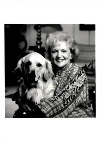 Foto Schauspielerin Betty White, Hund, Autogramm