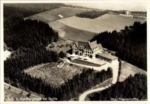 Ak Dahle Altena im Sauerland, Kohlberghaus, Fliegeraufnahme