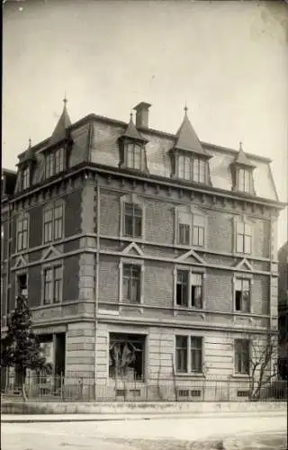 Foto Ak Basel Stadt Schweiz, Wohnhaus Hegeneinerstraße 63 Ecke Bartenheinerstraße, Geschäft