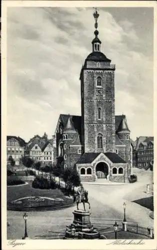 Ak Siegen in Westfalen, Nikolaikirche, Reiterstatue