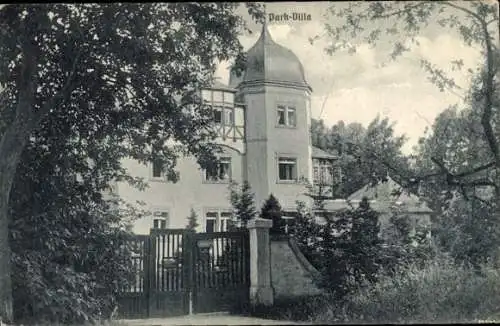 Ak Kreischa im Erzgebirge, Parkvilla, Sanatorium San.-Rat. Dr. med. Krapf