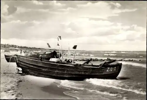 Ak Ostseebad Zingst, Boot, Strand