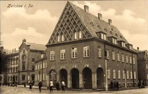 Ak Zwickau in Sachsen, Sächsische Staatsbank, Straßenansicht, Passanten