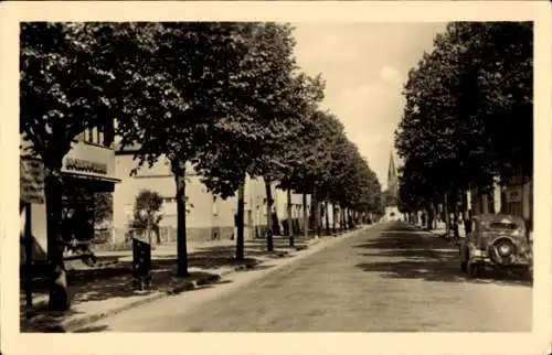 Ak Finow Eberswalde in Brandenburg, Straßenpartie, Allee, Buchdruckerei, Kirche