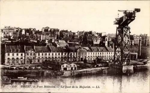 Ak Brest Finistère, Militärhafen, Quai de la Majorité