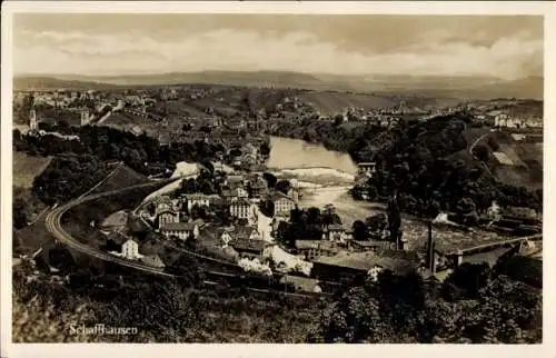 Ak Schaffhausen Stadt, Gesamtansicht der Stadt mit Fluss