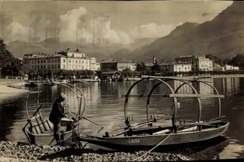 Ak Lugano Kanton Tessin Schweiz, Boot Laura am Ufer liegend, Stadt