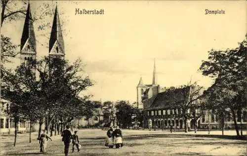 Ak Halberstadt am Harz, Domplatz