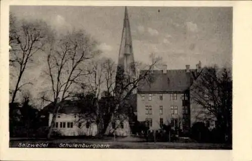 Ak Salzwedel in der Altmark, Schulenburgpark, Kirchturm