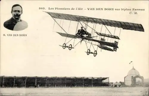 Ak Les Pionniers de l'Air, Van den Born sur biplan de course Farman, Aviateur