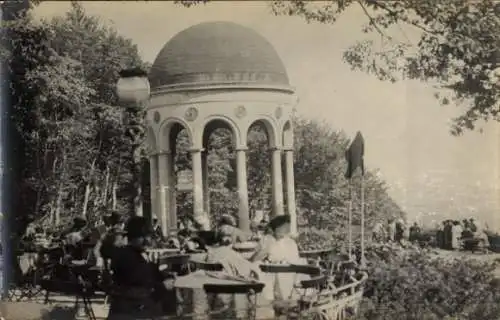 Foto Ak Wiesbaden in Hessen, Terrasse, Gäste, Pavillon