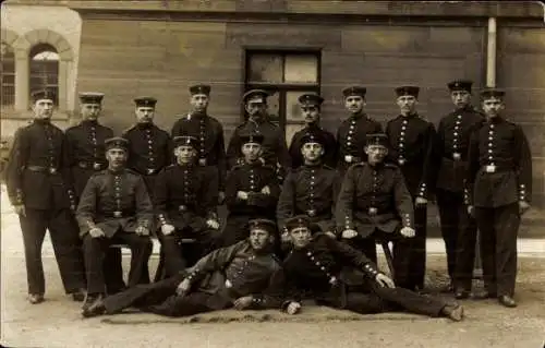 Foto Ak Gruppenbild kaiserliche Soldaten, Stuttgart