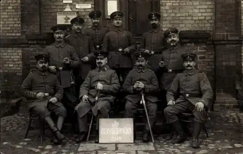 Foto Ak Alexandrowo Russisch Polen, Gruppenbild kaiserliche Soldaten