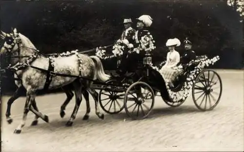 Foto Ak Herzog Johann Albrecht zu Mecklenburg-Schwerin, Kutsche