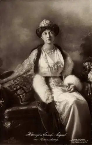 Ak Prinzessin Victoria Luise von Preußen, Herzogin von Braunschweig, Portrait