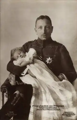 Ak Prinz Joachim von Preußen mit seinem Sohn, Prinz Karl Franz Joseph