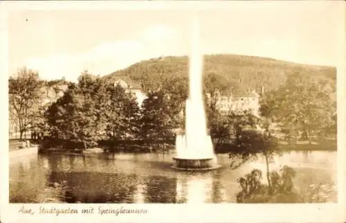 Ak Aue im Erzgebirge Sachsen, Stadtgarten, Springbrunnen