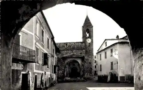 Ak Utelle Alpes-Maritimes, Place, Kirche Saint-Véran