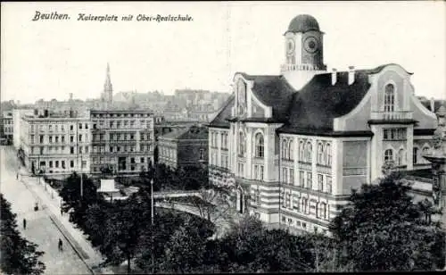 Ak Bytom Beuthen Oberschlesien, Kaiserplatz mit Oberrealschule