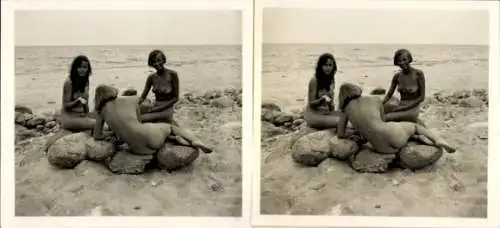 Stereo Foto: Gerhard Riebicke Erotik, Nackte Frauen am Strand