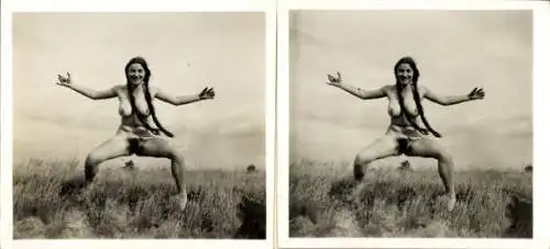 Stereo Foto: Gerhard Riebicke Erotik, Nackte Frau, Frauenakt, Pose, Zöpfe