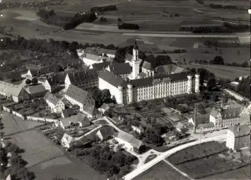 Ak Ochsenhausen in Württemberg, Fliegeraufnahme, Kloster