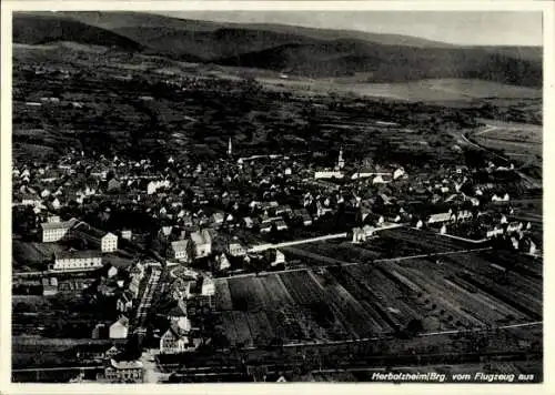 Ak Herbolzheim im Breisgau Schwarzwald, Fliegeraufnahme