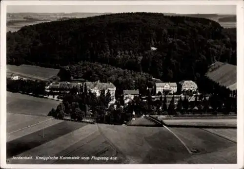 Ak Jordanbad Biberach an der Riß Oberschwaben Württemberg, Fliegeraufnahme, Kuranstalt