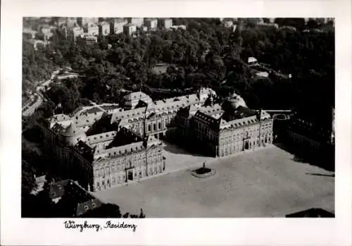 Ak Würzburg am Main Unterfranken, Fliegeraufnahme, Residenz