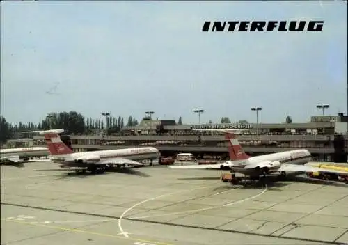 Ak Schönefeld bei Berlin, Flughafen, Interflug DDR 3EC, Passagierflugzeuge