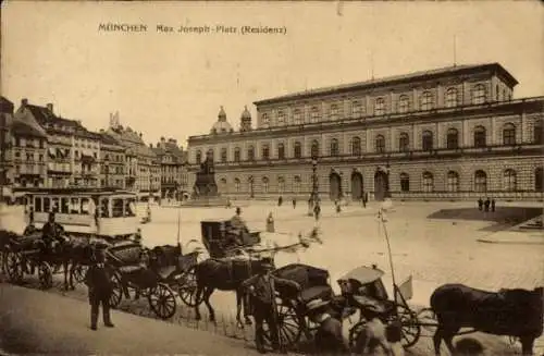 Ak München Bayern, Max Joseph Platz, Pferdekutschen, Straßenbahn