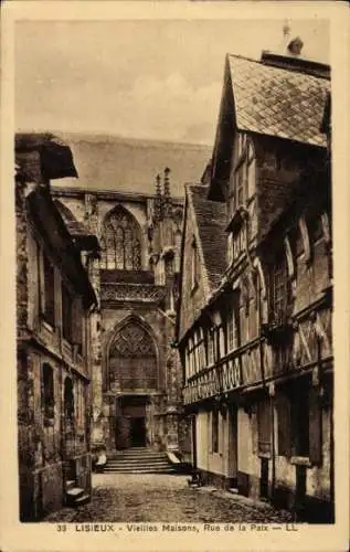 Ak Lisieux-Calvados, alte Häuser, Rue de la Paix